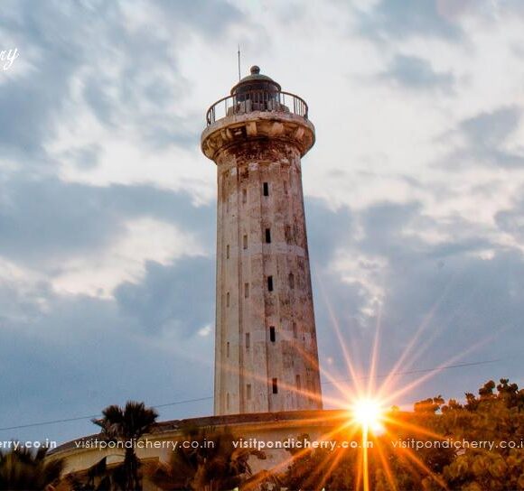 Old Lighthouse Pondicherry – Historic Beacon Near Promenade Beach