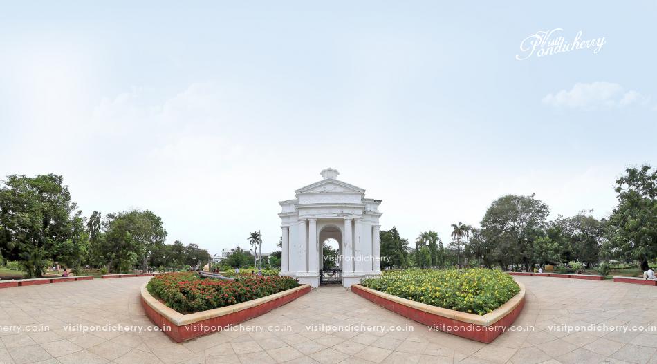 Aayi Mandapam Pondicherry historic monument in Bharati Park