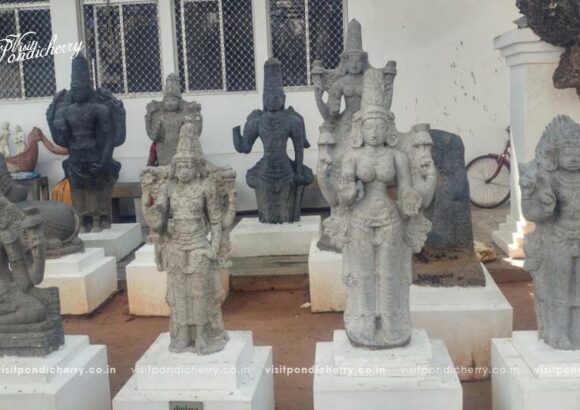 Puducherry Museum – Amazing Heritage & Art Collection in White Town