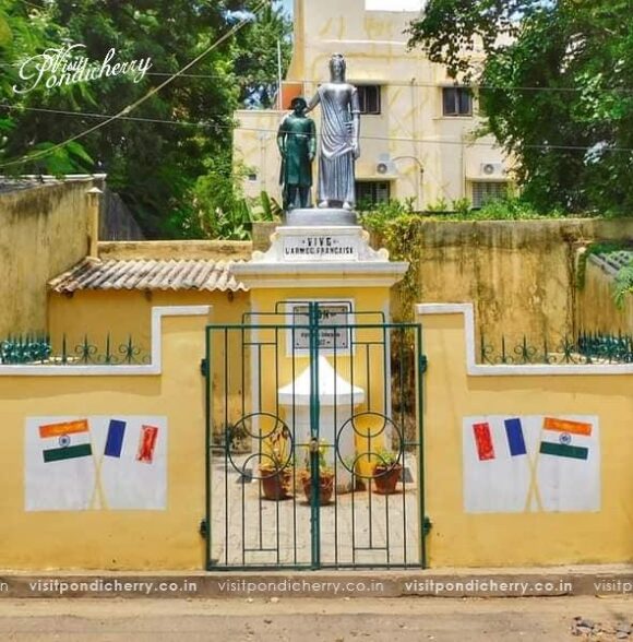 Vive l’Armée Française Pondicherry – Historic French War Tribute Monument