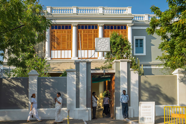 Sri Aurobindo Ashram Pondicherry peaceful meditation center