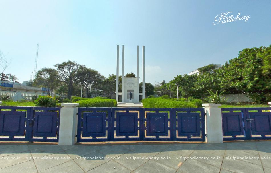French War Memorial Pondicherry at Promenade Beach honoring World War I soldiers