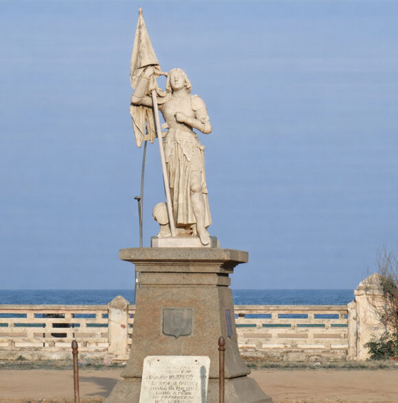 Joan of Arc Statue Pondicherry – Historic French Heroine Monument