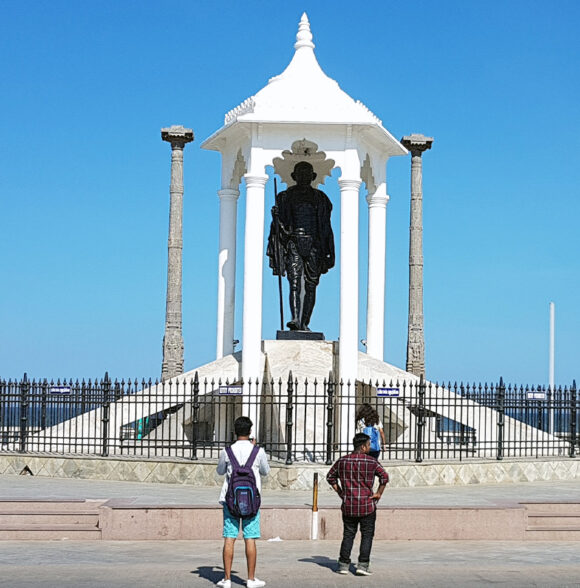 Mahatma Gandhi Statue Pondicherry – Iconic Promenade Landmark & Historic Guide
