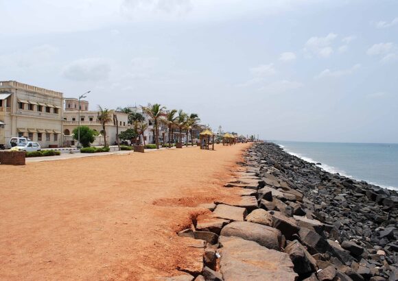 Promenade Beach Pondicherry scenic seaside walkway in White Town